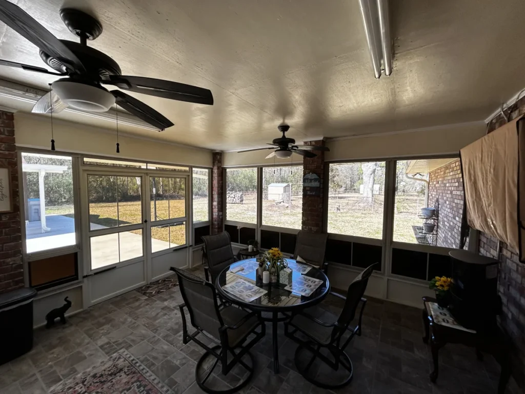 tiger town construction eze breeze room interior dual ceiling fans field view