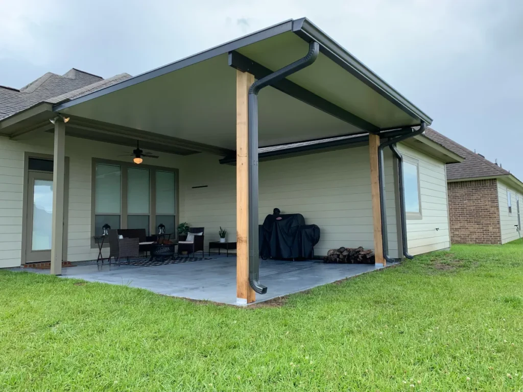 tiger town construction insulated patio cover cedar columns gray patio bbq