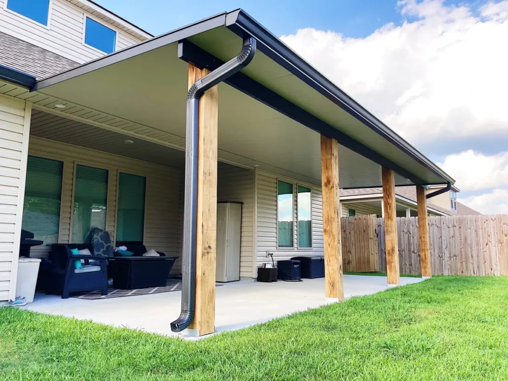 tiger town construction insulated patio cover cedar columns gray patio cedar fence